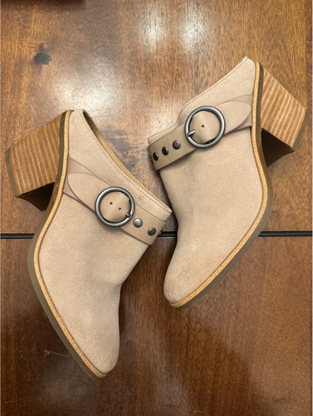 NWOT Söfft Western Taupe Suede Studded Buckle Heeled Mules Clogs Booties